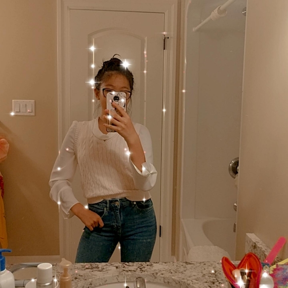 Brandy Melville Sweater Vest - Picture 3 of 3